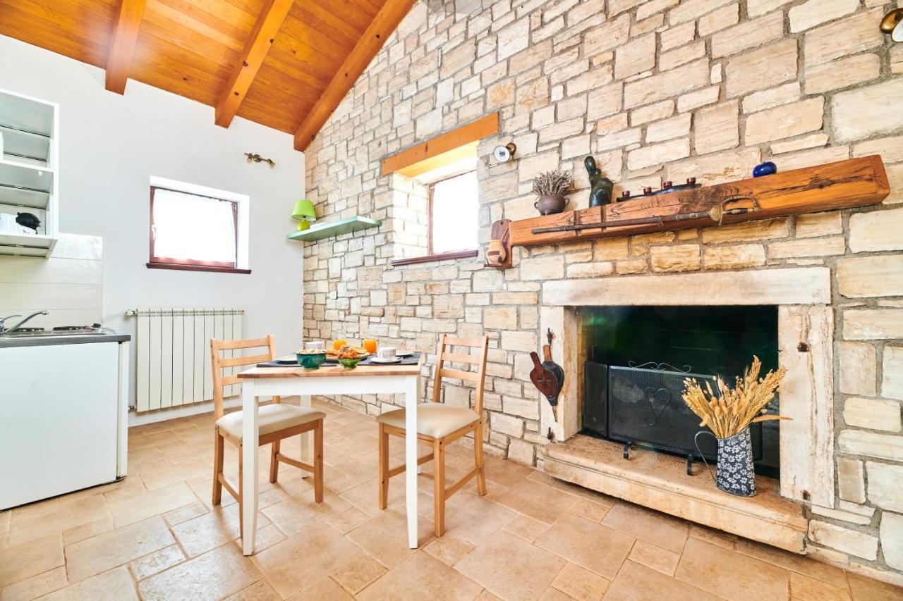 Villa Volpija Buje Buitenkant foto
