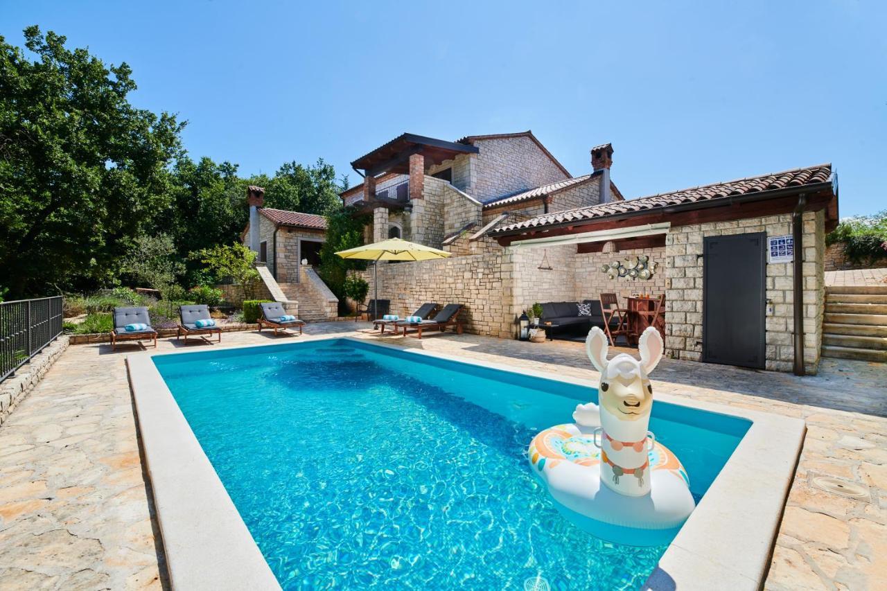 Villa Volpija Buje Buitenkant foto