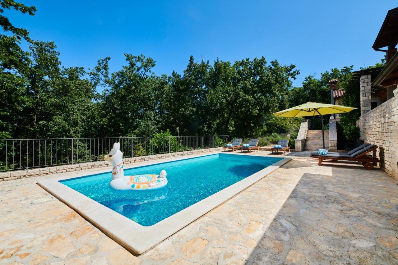 Villa Volpija Buje Buitenkant foto