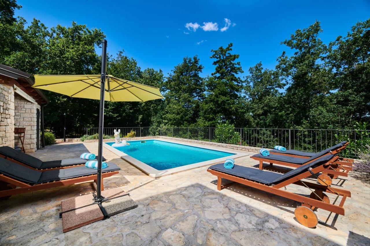 Villa Volpija Buje Buitenkant foto